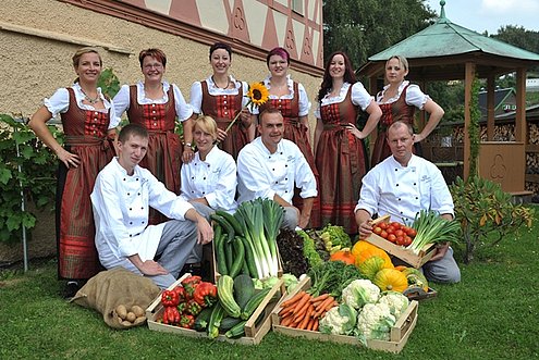 Köche und Servicemitarbeiter vom Hotel Saigerhütte Restaurant Hüttenschänke Olbernhau Erzgebirge