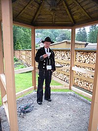 auf der Walz - Denis Menzel in der Saigerhütte Olbernhau im Erzgebirge am Hotel Saigerhütte